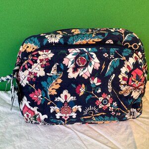 Vera Bradley 'Home to Hogwarts' Cosmetics Bag